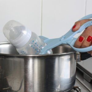 pinzas-agarra-mamaderas-baby-innovation_003