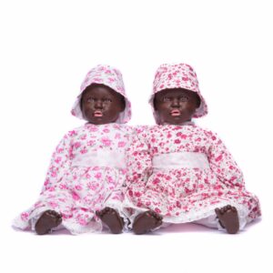 LB470-LEBEBOT-AMELIE-NEGRA-CON-VESTIDO-CON-CAPELINA_004