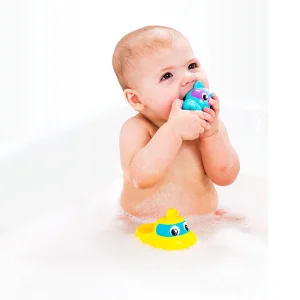 34239-PLAYGRO-RAINY-RACCONS-MUSICAL-SUBMARINE-4087629_0002